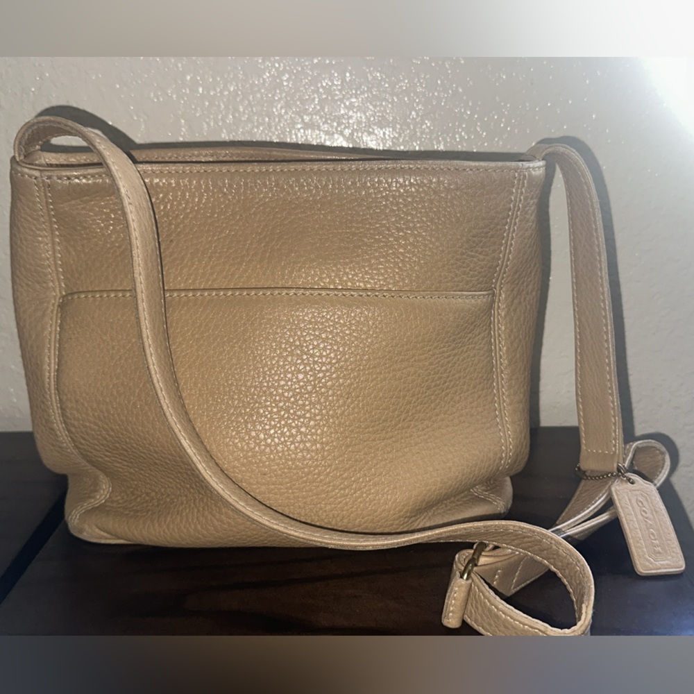 Coach Sonoma 90’s Beige Leather Shoulder Bag